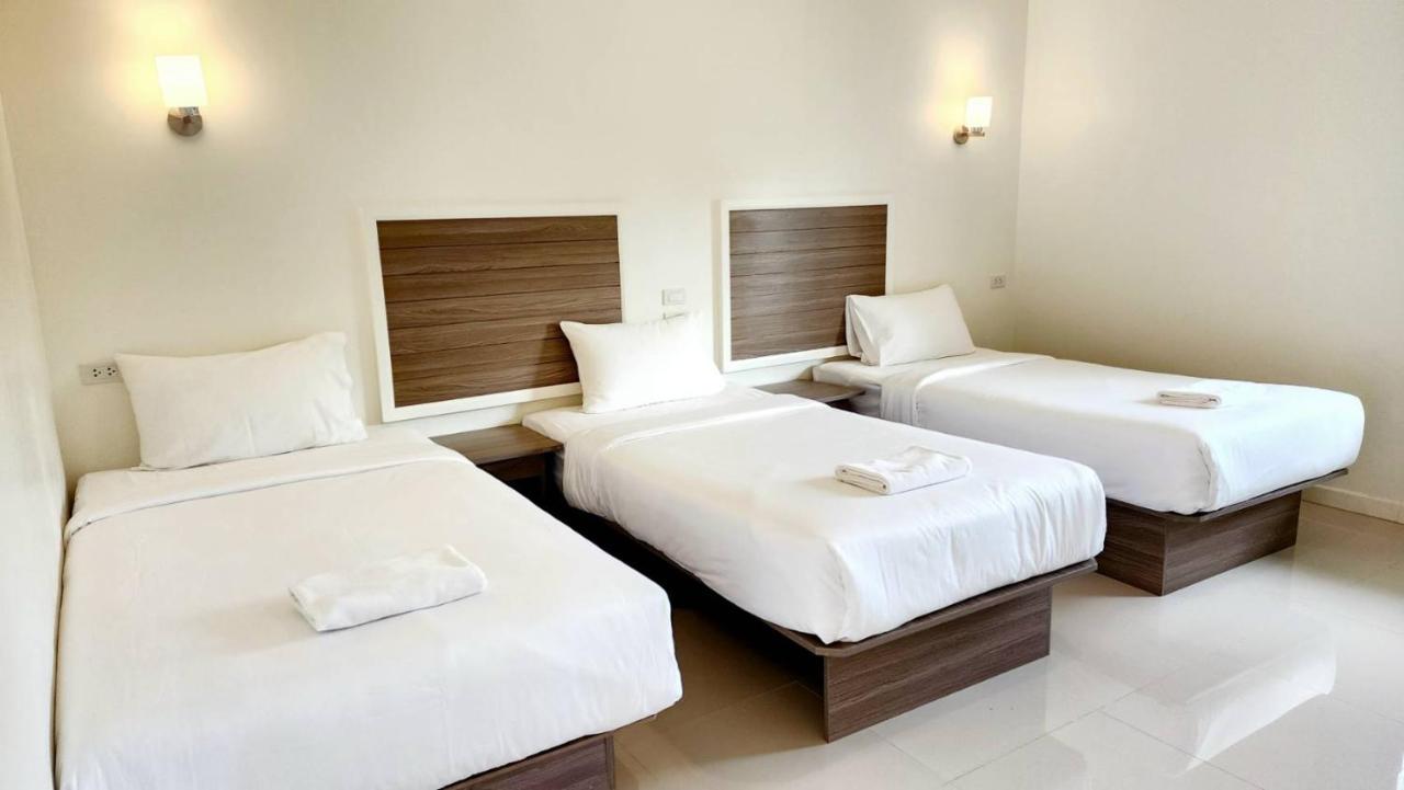 One Chumphon Hotel Экстерьер фото